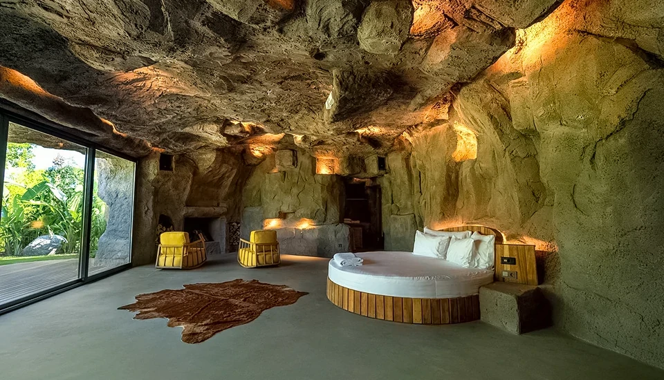 هتل رگنوم کاریا آنتالیا